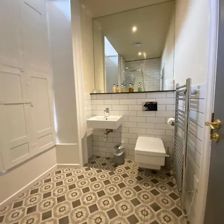 The Deakin At Claremont Serviced Apartments Leeds  Esterno foto